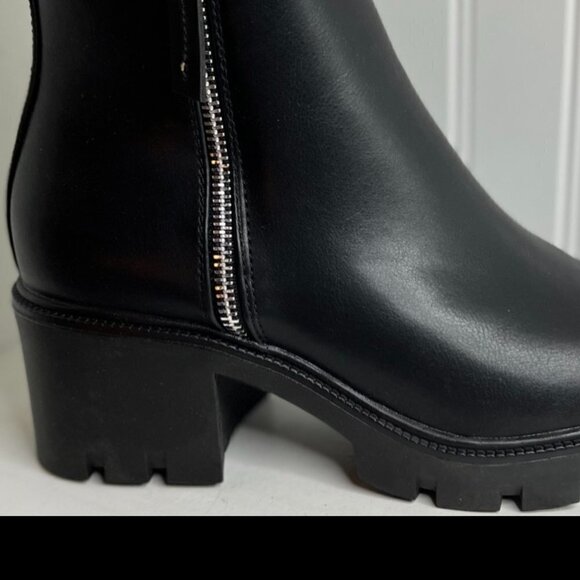Steve Madden Womens Convinced Lug Sole Ankle Booties Size 10 - Picture 3 of 7